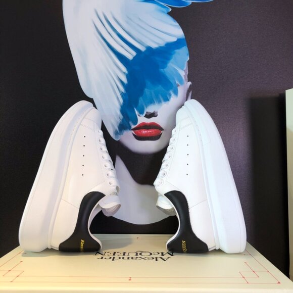 Alexander McQueen Black and White Leather Sneakers - Picture 7 of 9